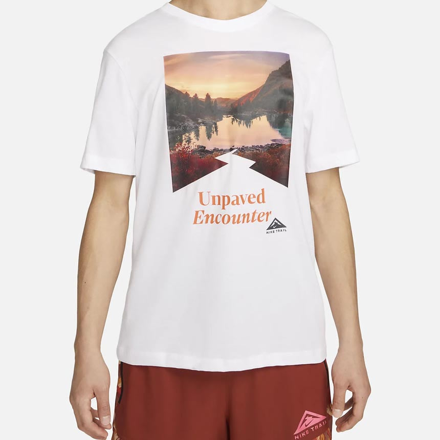 나이키 트레일 드라이 핏 러닝 티셔츠 FD0121-100 라운드넥 남성반팔티 프린팅티셔츠